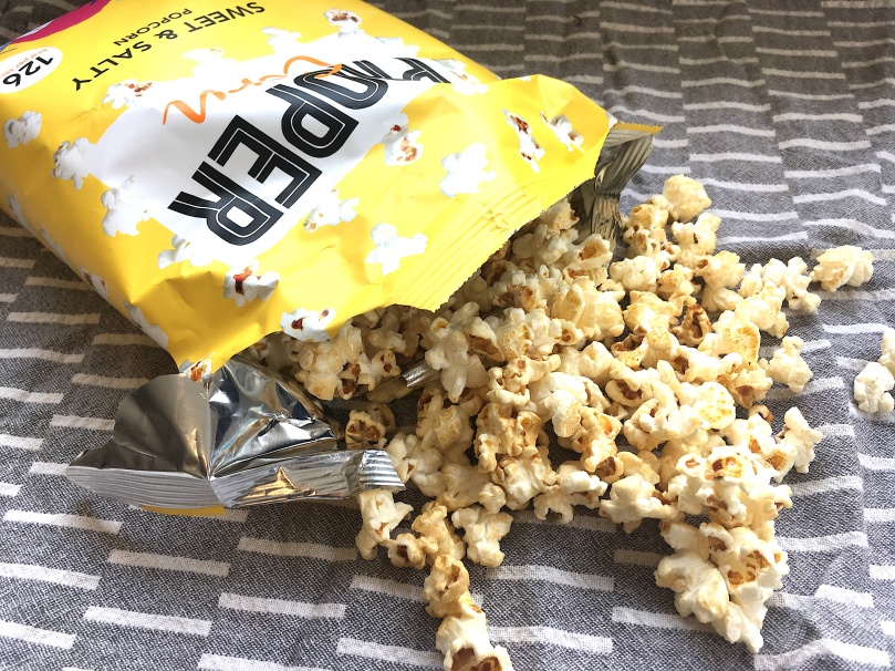 Cholesterol-friendly snacks - popcorn